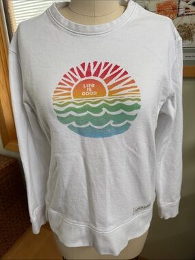 Life Is Good | Simply True Fleece Crew | Sunset Ocean in size S